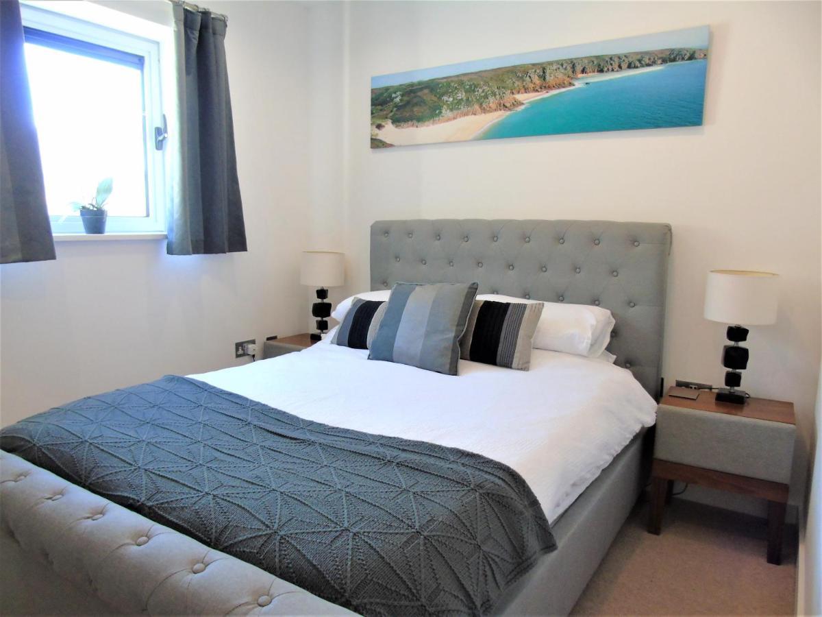 Seaview, Luxury Apartment, 2 Min Walk To Porth Beach New Quay Exteriér fotografie